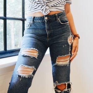 Zara distressed relaxed fit jeans